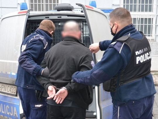 Policjanci zatrzymali pracownika ochrony