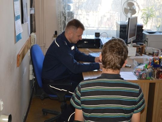 Policjanci zatrzymali sprawcę kradzieży kabli telekomunikacyjnych