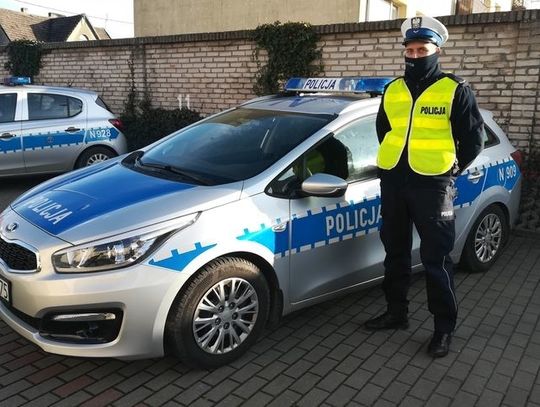 Policjant pilotował do szpitala samochód z duszącym się dzieckiem