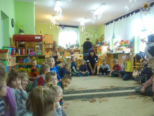Policjantki z wizytą w przedszkolu