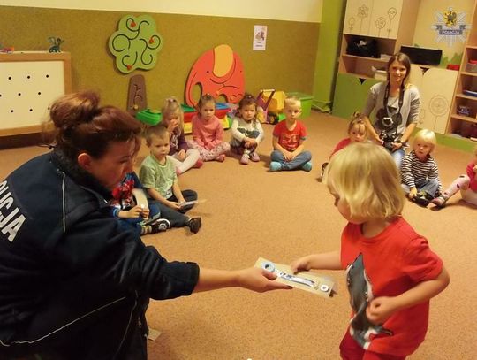 Policjantki z wizytami u maluchów