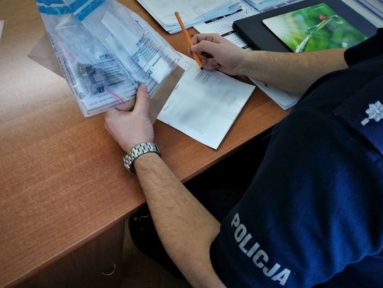  Policyjne patrole wykryły u skontrolowanych mężczyzn narkotyki...