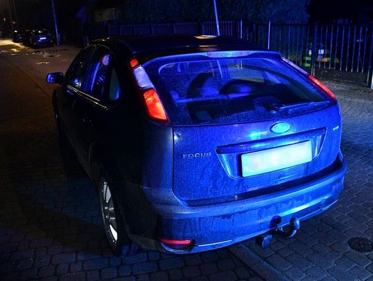 Policyjny pościg za 34-latkiem z sądowym zakazem prowadzenia pojazdów