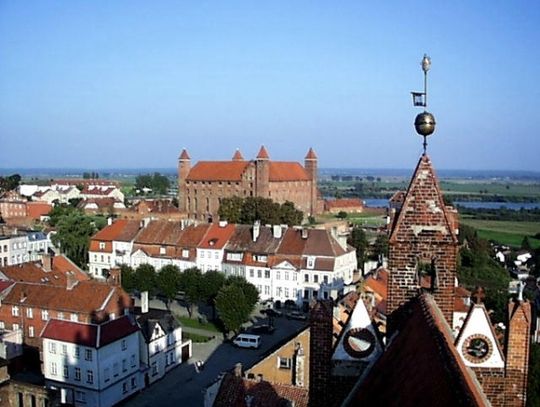 POLMLEK w zamku. Wzgórze Zamkowe w Gniewie sprzedane z ulgą - za 15 mln zł