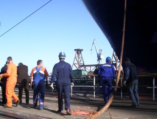 Polskie stocznie upadają, a polski armator kupuje statki u Chińczyków