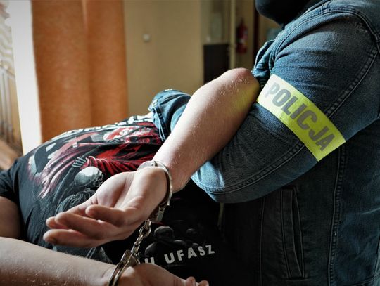 Pomorscy policjanci zatrzymali kilkudziesięciu stadionowych chuliganów