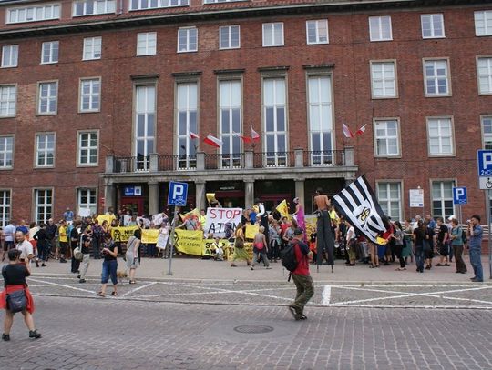 Pomorze bez atomu. Manifestacja antyatomowa w Gdańsku - spod Trzech Krzyży do wojewody
