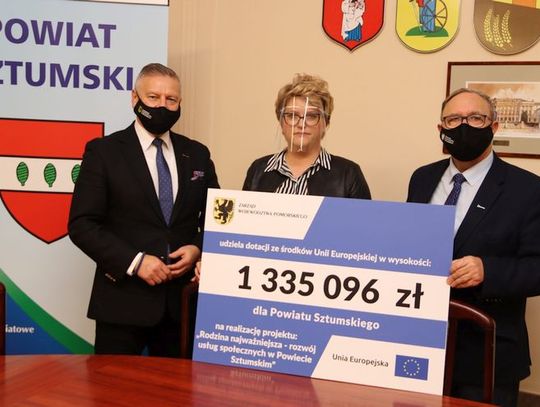 Ponad 4 mln zł dla samorządów na Powiślu. Dotacje unijne na wsparcie usług społecznych 