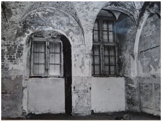 Pora na konserwatora  - Komora Palowa