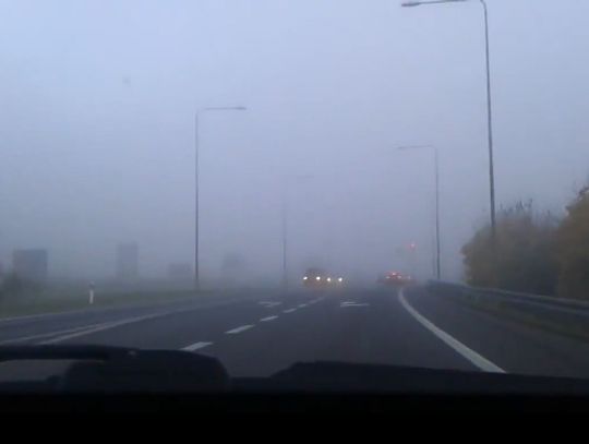 Poranna mgła - trasa: oś. Górki - skrzyżowanie Al. Solidarności i Wojska Polskiego 