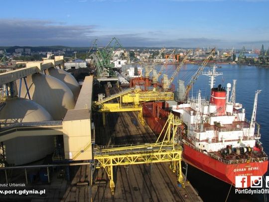 Port Gdynia notuje rekordową dynamikę wzrostu przeładunków 