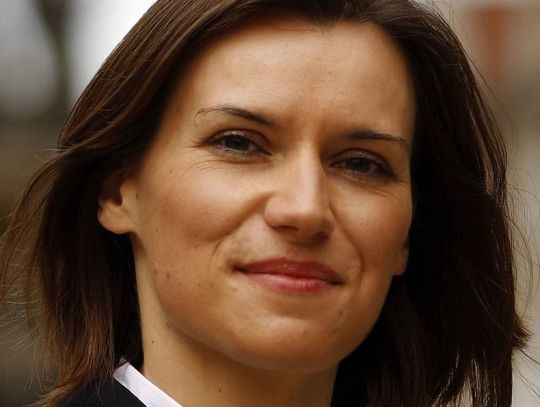 Posłance Platformy przeszkadzał ołtarz w Boże Ciało. POmaska z przyczepką