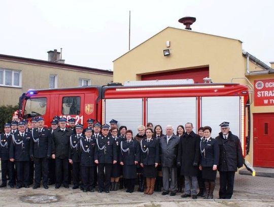 Poświęcili wóz strażacki