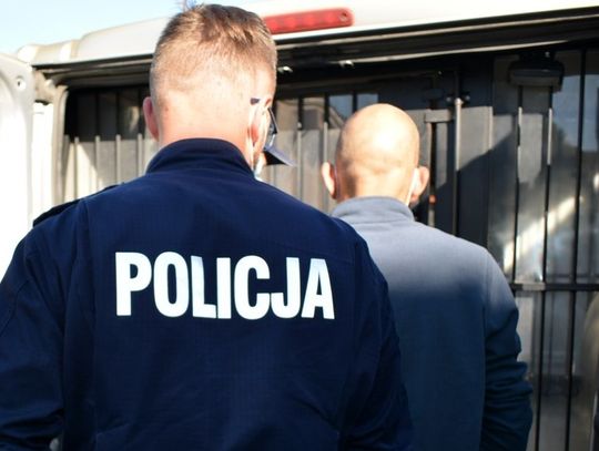 Poszukiwani mężczyźni i kobieta w rękach sopockich policjantów