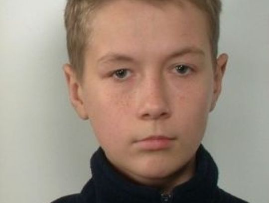 Poszukiwany chłopak z blizną