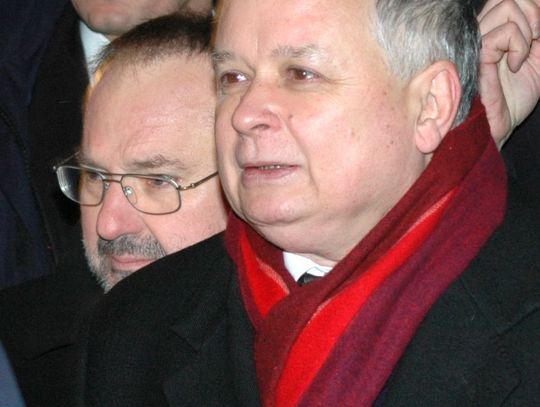 &quot;Potrzebujemy prawdy i dialogu&quot;.  Z żonkilami w milczącym marszu pamięci