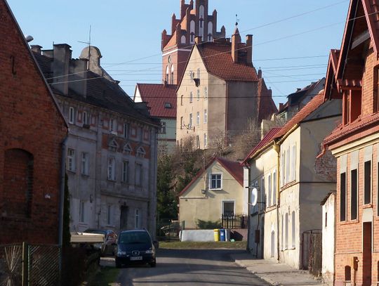 Powiat oddaje gminie ulicę Wiślaną w Gniewie   