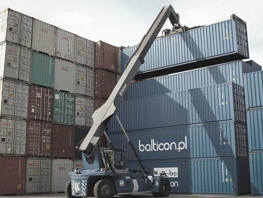 Powstanie depot, terminal kolejowy i warsztat modyfikowania kontenerów. 