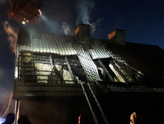 Pożar domu w gm. Gniew. Mieszkańca uratowano w ostatniej chwili!