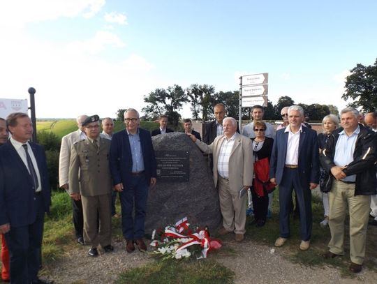 Prawy brzeg Wisły. Radośnie uczcili rocznicę cudu nad Wisłą w Białej Górze