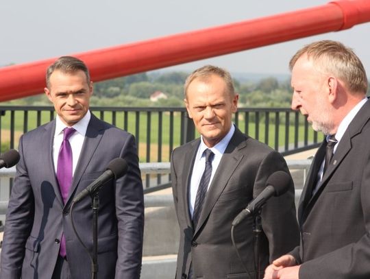 Premier spóźnił się na otwarcie mostu przez Wisłę