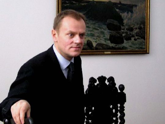 Premier Tusk chory! Leczy się antybiotykami w domu