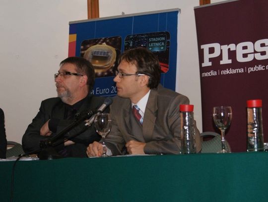 Press Euro: Baltic Arena na sprzedaż, loże dla VIP-ów