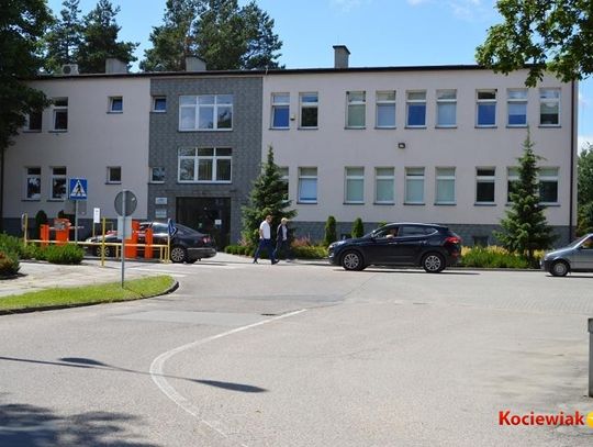 Próba samobójcza na terenie starogardzkiego szpitala. Mężczyzna skoczył z dachu