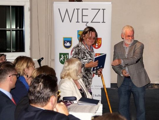 Promocja „Niebieskich neonów” w Centrum Kultury i Sportu