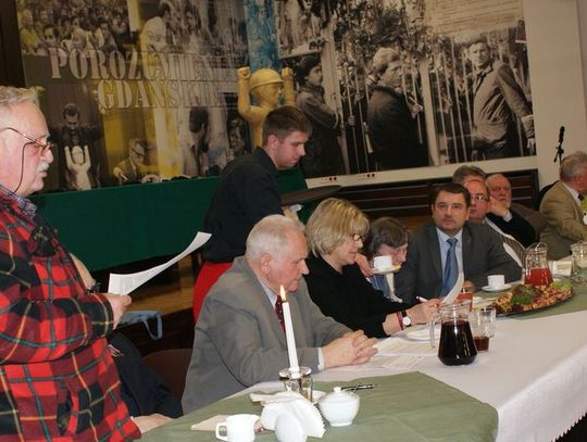 Protest przeciwko ograniczaniu wolności słowa i szykanowaniu dziennikarzy w mediach publicznych