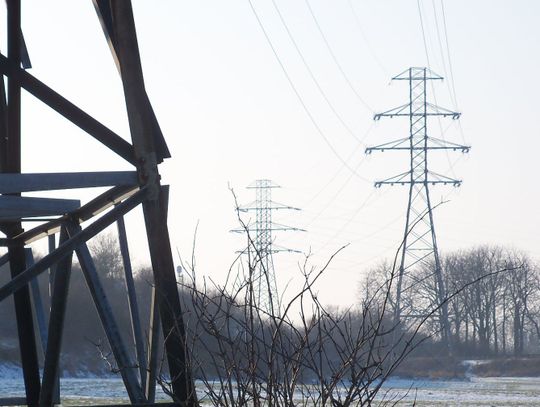 Protestował przeciwko linii, ale i tak powstanie na jego działce