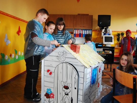 Przedstawienia, kiermasze i... wróżka. Dzień Otwarty Sportowej SP nr 2