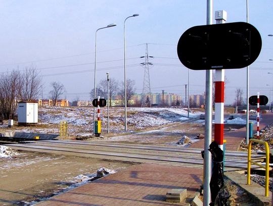 Przejazd jeszcze nie otwarty, a już trzeba go rozebrać 