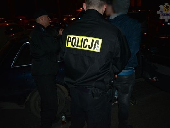 Przejechał na czerwonym świetle. To był początek problemów z prawem kierowcy Hondy.