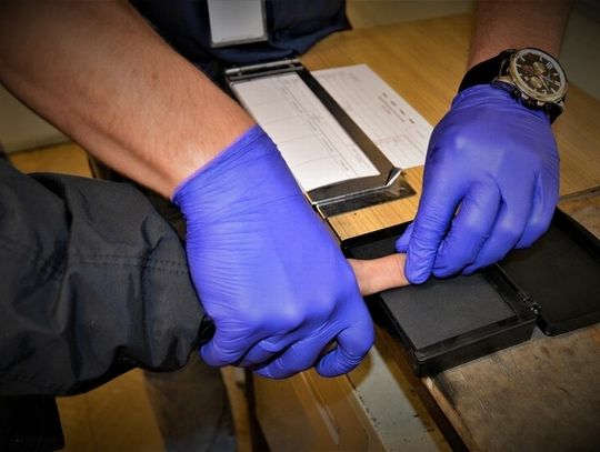 Przez rok wykradł 18 ton złomu! Zginęły metalowe kątowniki, rury i blachy...