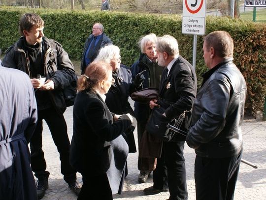 Przyjaciele żegnali legendę Solidarności - tragicznie zmarłą Annę Walentynowicz