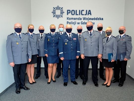 Przyznano awanse w stopniach służbowych dla policjantów garnizonu pomorskiego