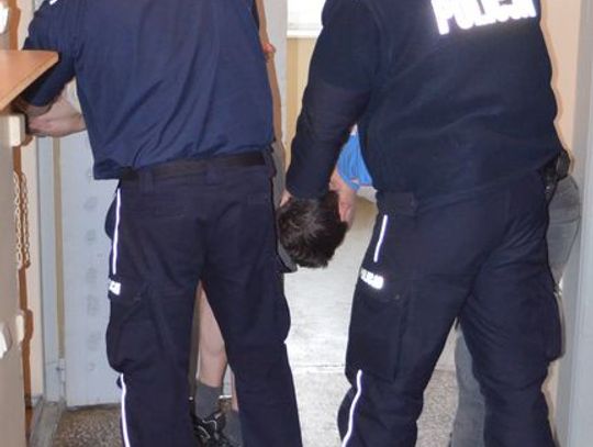 Pseudo kibice "Arki" napadli na gimnazjalistów - sympatyków "Lechii"