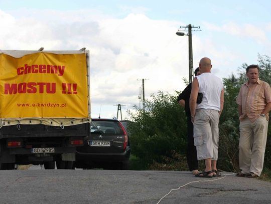 Ptaszki na przeszkodzie. Chcą zamknąć usta ornitologom