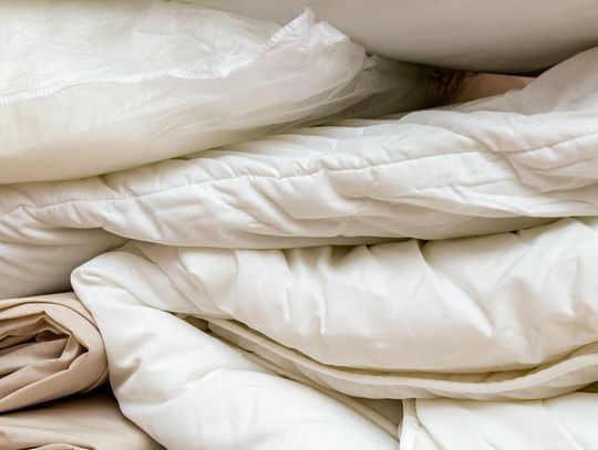 Puchate ciepło do snu, czyli kołdry z puchu.