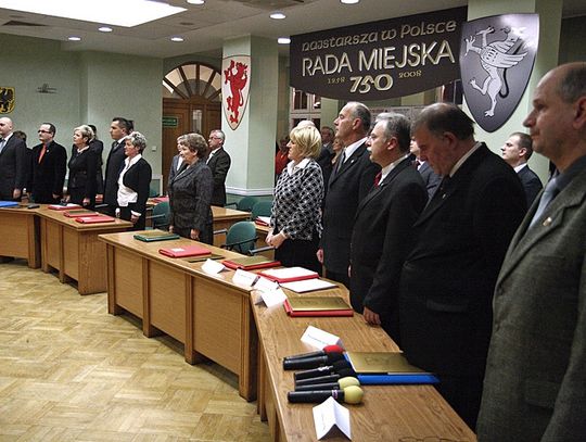 Rada Miejska jeszcze bez przewodniczącego. Czekanie na wybór prezydenta