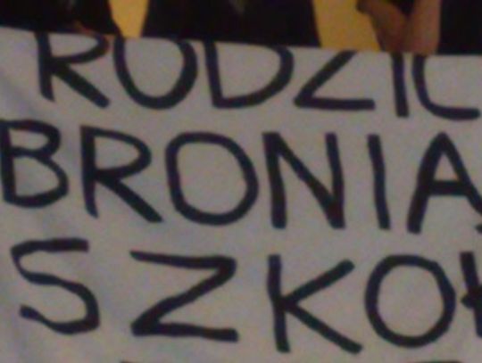 Radość w SP 27: szkoła uratowana!