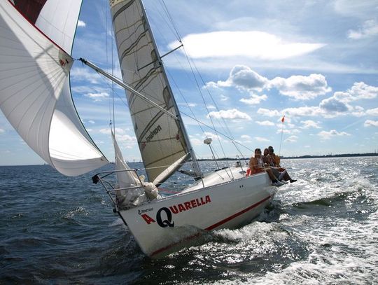 Regatowe Mistrzostwa Polski w Gdańsku. Żeglarze ścigali się z wiatrem i na wiatr