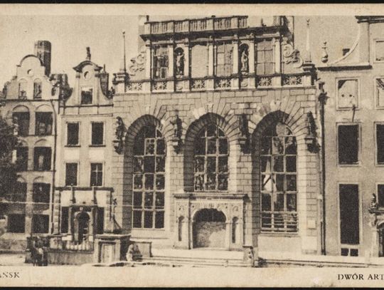 Remont Dworu Artusa potrwa do końca czerwca 2018 r.