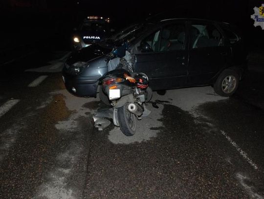 Renault zderzył się z motorowerem