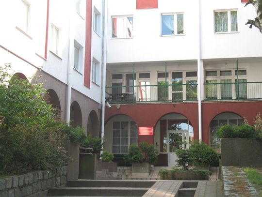 Rewolucja kosztem dzieci? Zawirowania wokół placówki