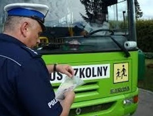 Rodzicu, sprawdź autobus, który wiezie twoje dziecko!