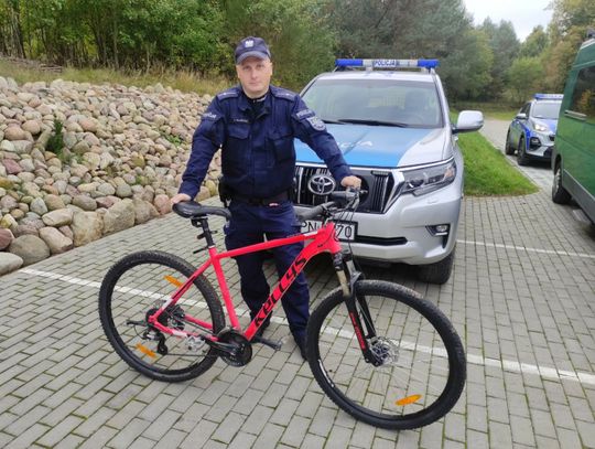 Rower wrócił do swojego właściciela, gdy odzyskał go dzielnicowy