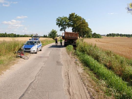 Rowerem w ciężarówkę