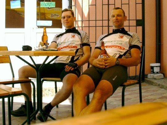 Rowerzyści dotarli do celu - Krzysztof Szlagowski i Tomasz Możdżyński w Iliczewsku